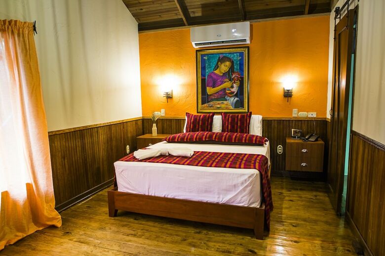 Hotel Mayan Hills Resort