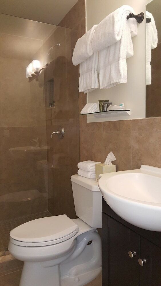Le Cabanon Motel