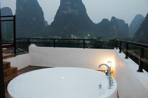 Hotel Meet Resort