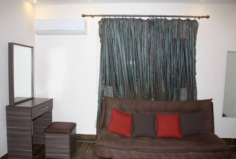 Hotel Nakhil Residence