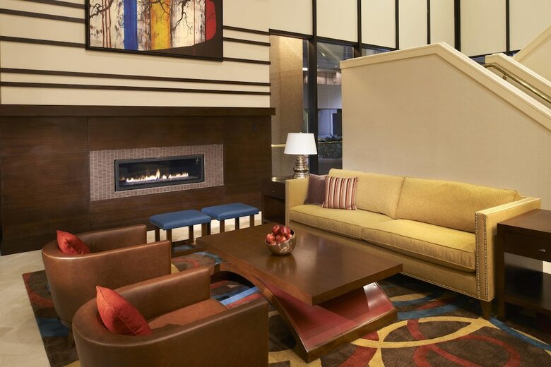 Hotel Charleston Marriott Town Center
