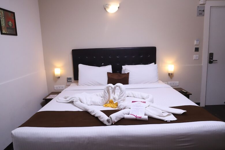 Hotel Genx Agra By 1589