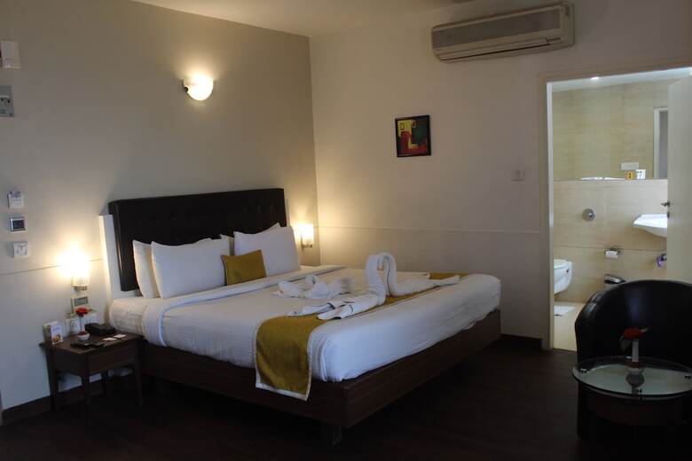 Hotel Genx Agra By 1589