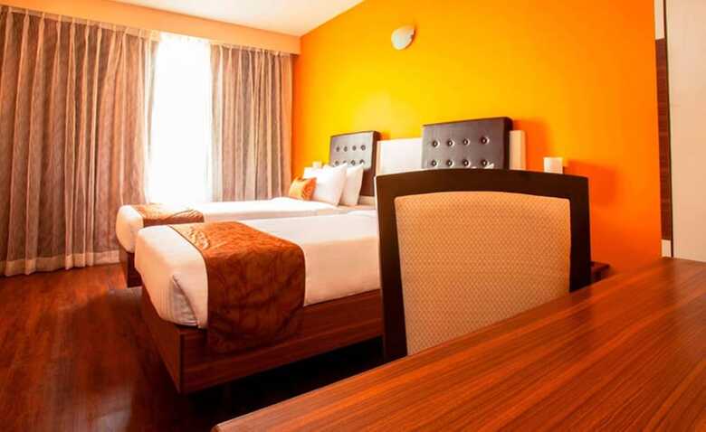 Hotel Genx Agra By 1589