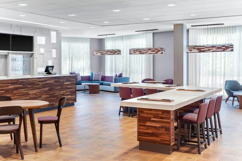 Hotel Courtyard By Marriott Wayne Fairfield
