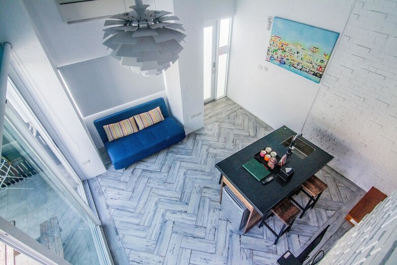 Color Reefs B&B