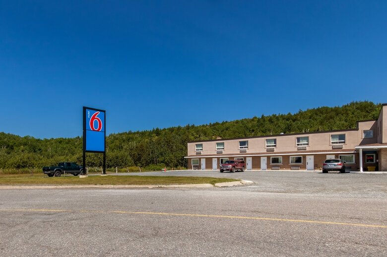 Motel 6 Sudbury, On