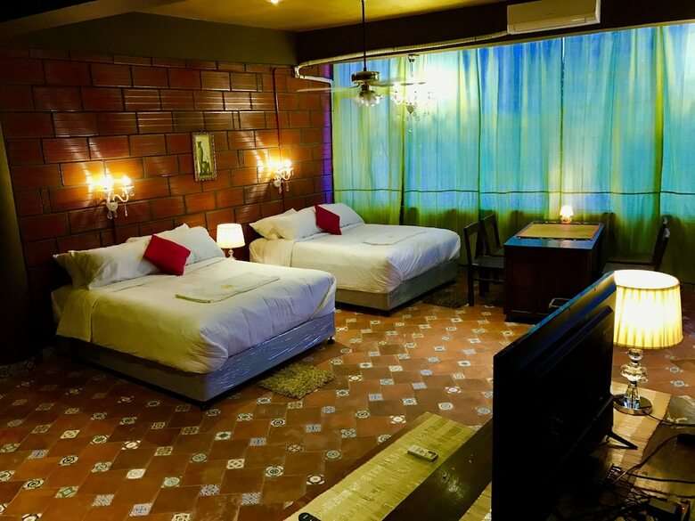 Hotel Golden Lotus