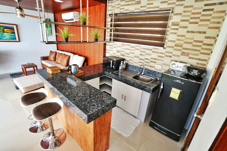 Hotel Noni's Resort