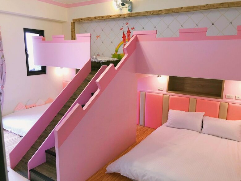 Hotel Childlike Innocence