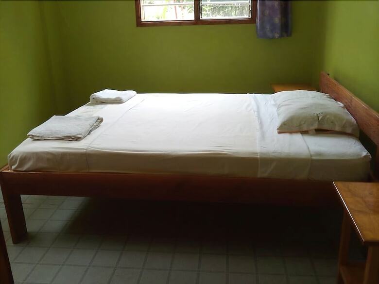 Hotel Nehemiah International