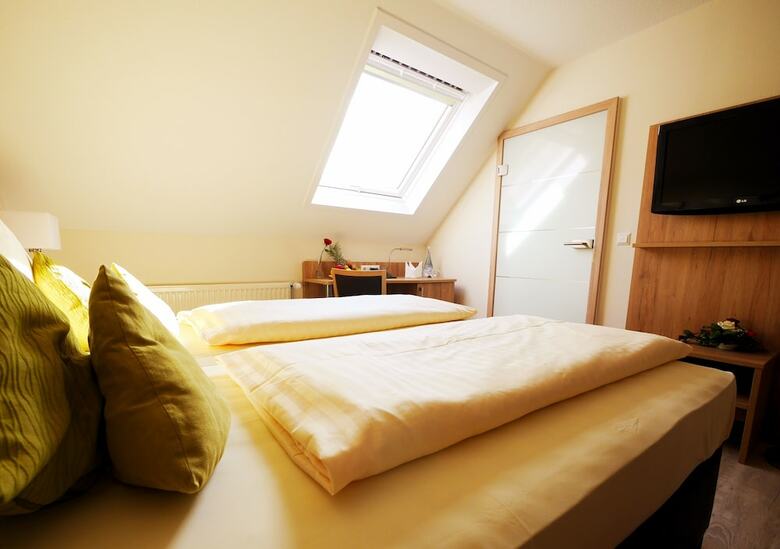 Mosel Hotel H�hn