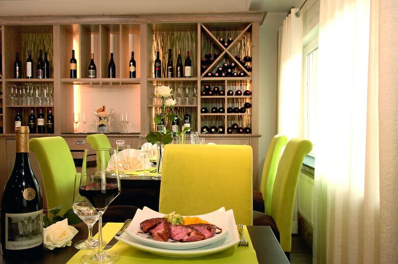 Mosel Hotel H�hn