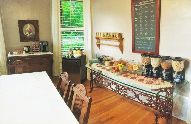 Ellerbeck Mansion Bed & Breakfast