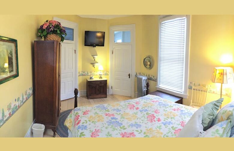 Ellerbeck Mansion Bed & Breakfast