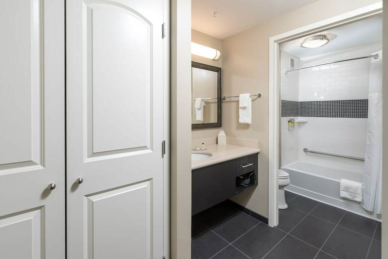 Hotel Staybridge Suites Saskatoon - University