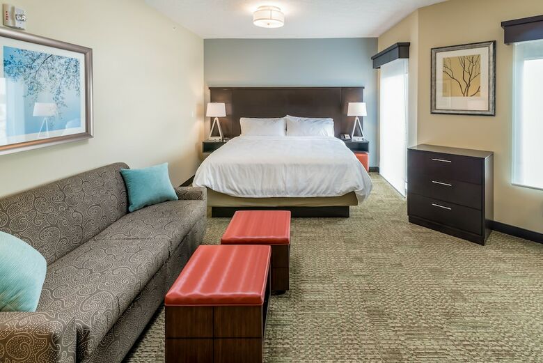 Hotel Staybridge Suites Saskatoon - University