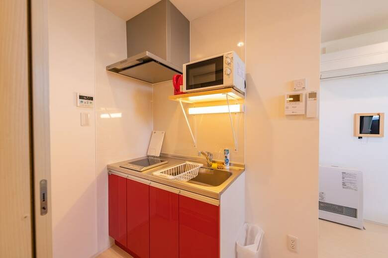Hotel L-base