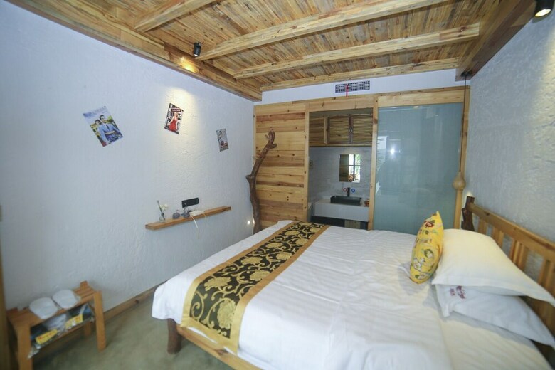 Hostal Village Utopian Hostel