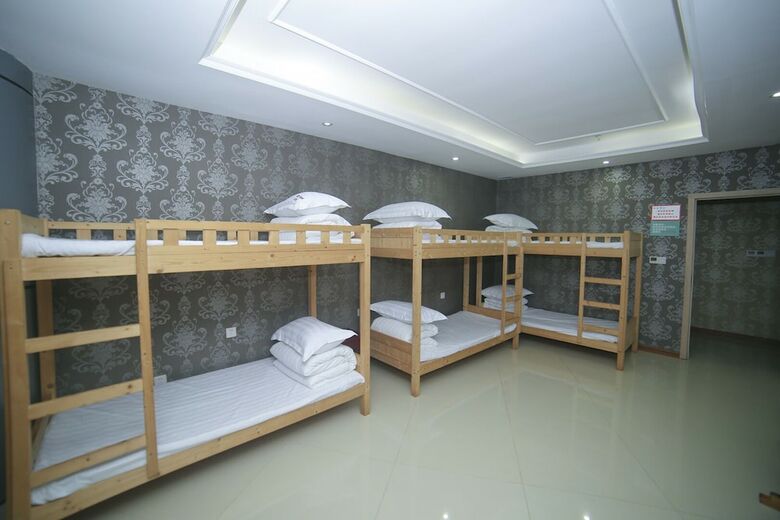 Hostal Village Utopian Hostel