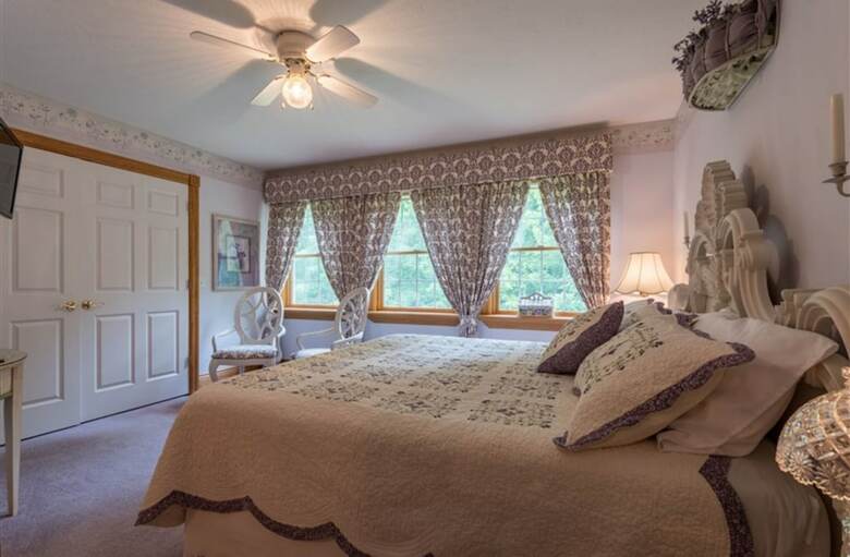 Bear Creek Farm Bed And Breakfast