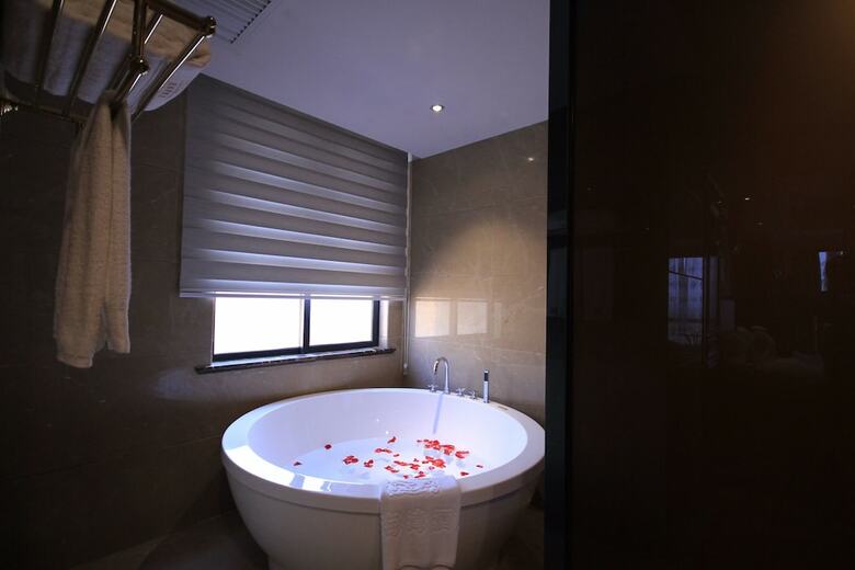 Stars Bay Hotel
