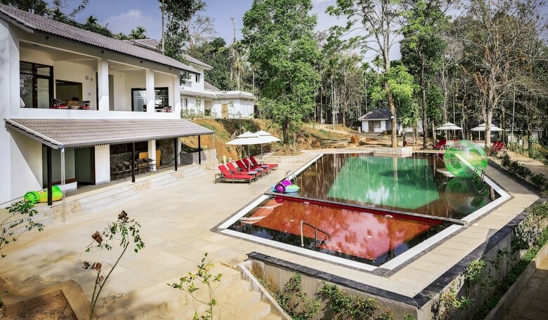 Hotel Sterling Waynad