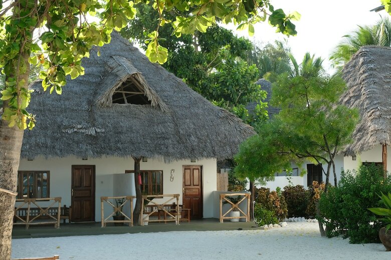 Hotel Makuti Beach Bungalows