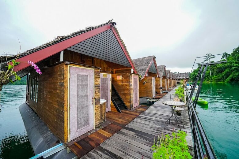Hotel Keeree Warin Chiewlarn Resort