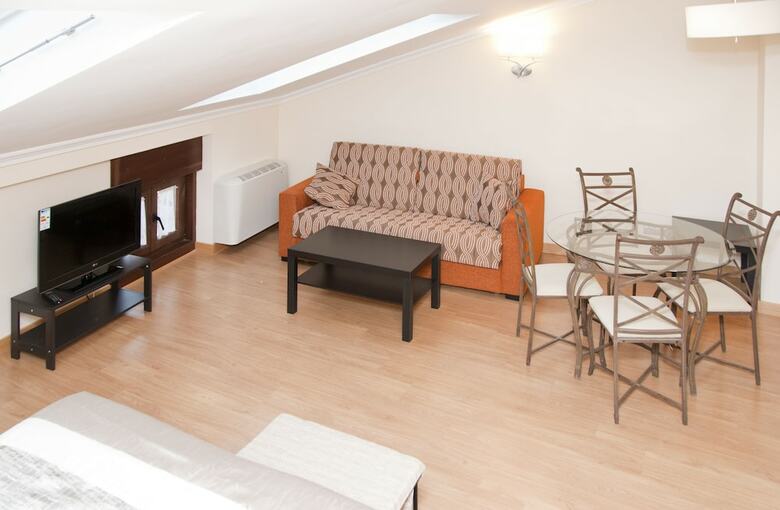 Apartamentos Santo Domingo de Silos