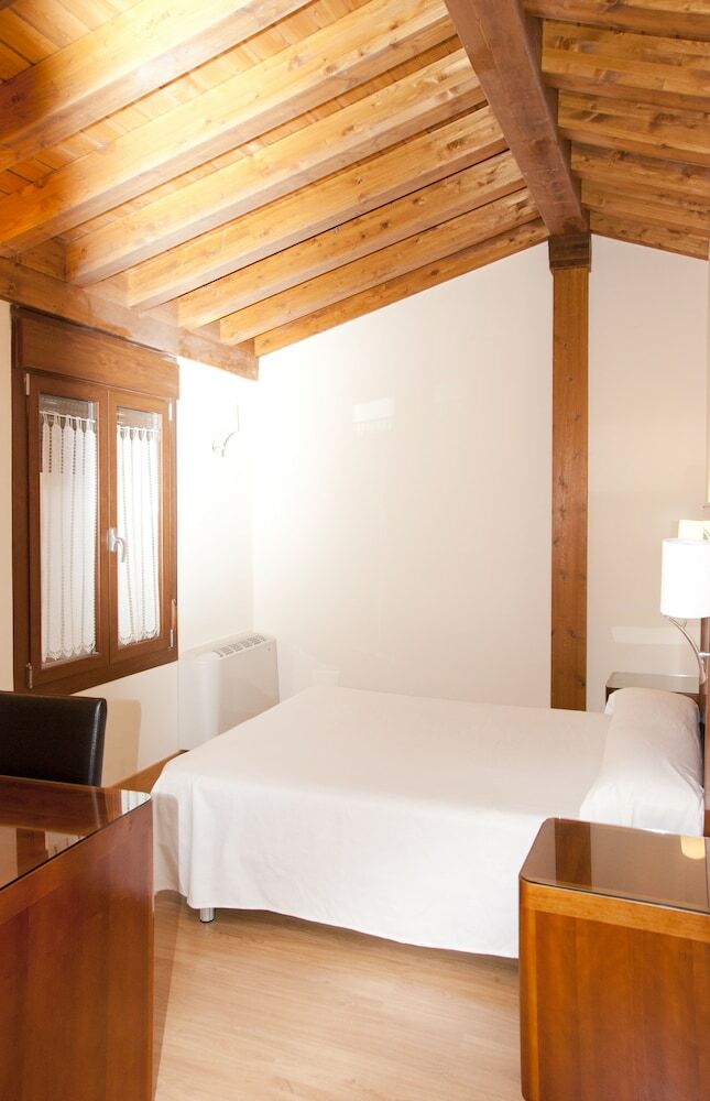 Apartamentos Santo Domingo de Silos