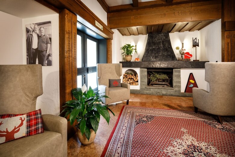 Basekamp Mountain Budget Hotel