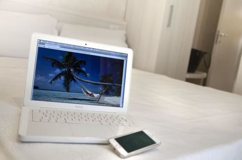 Marina Beach Suite Hotel