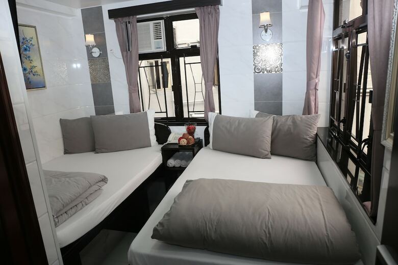 Hotel J's Inn
