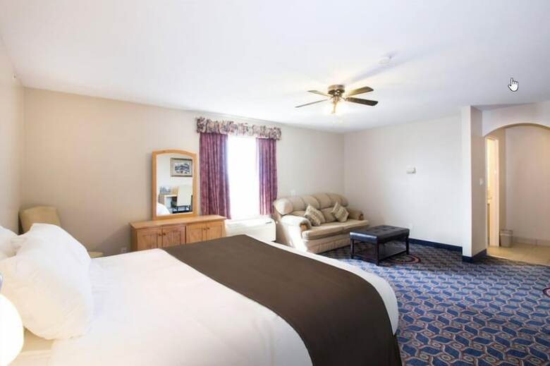 Posada West Country Inn