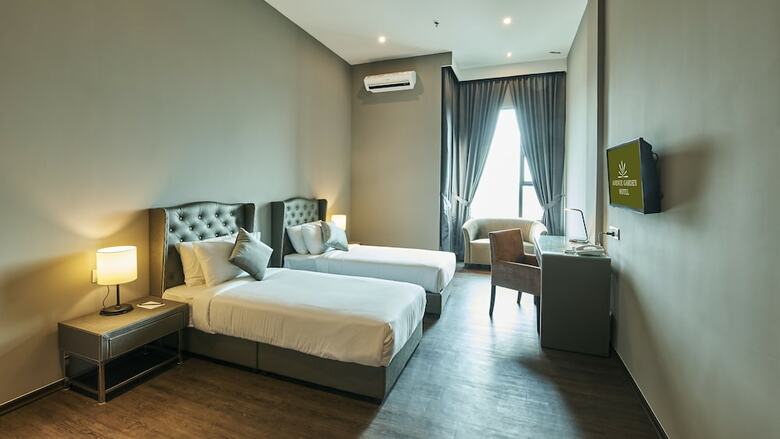 Avenue Garden Hotel