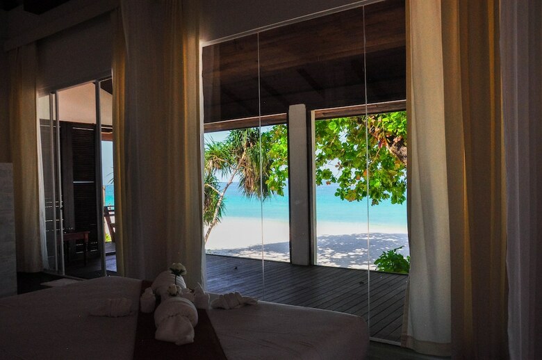 Hotel Maiton Beachfront Villa