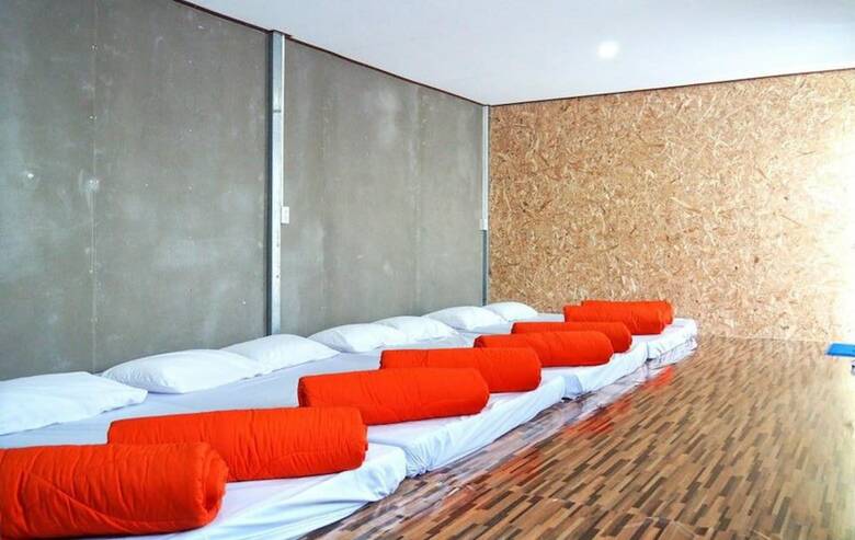 Hotel Cherburi Homestay