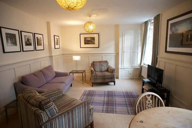 St Giles Serviced Apartments