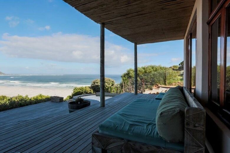 Hotel Monkey Valley Beach & Nature Resort