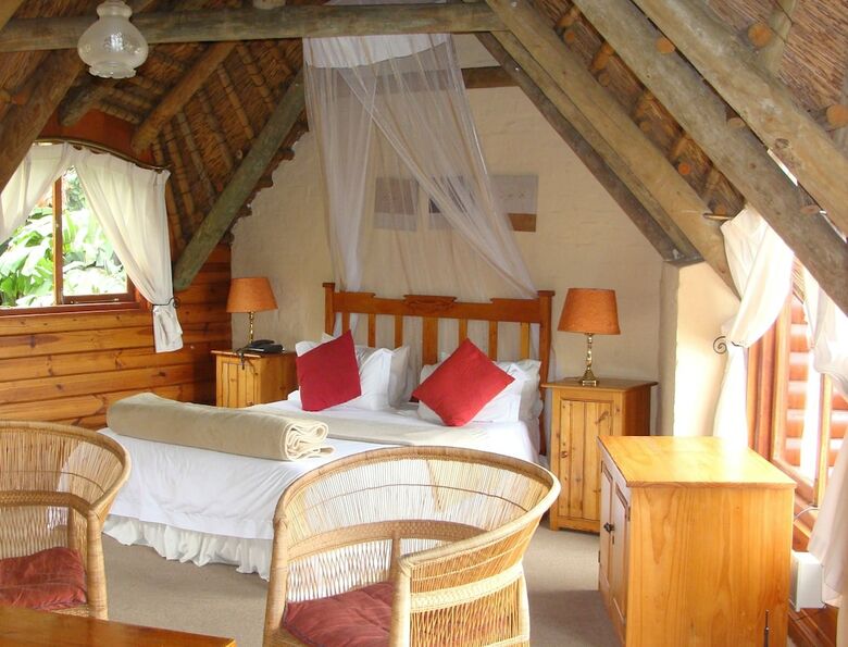 Hotel Monkey Valley Beach & Nature Resort