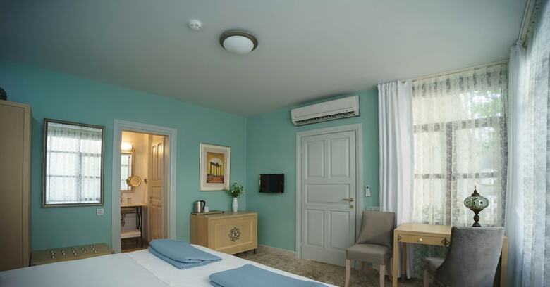 Delight Deluxe Hotel