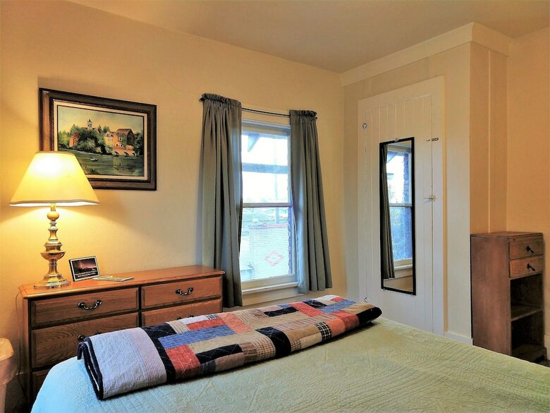 Hostal Bunk & Brew Historic Lucas House