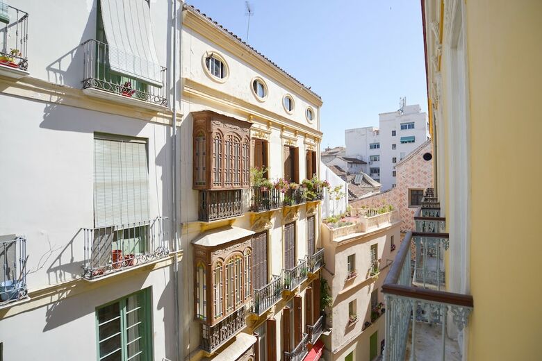 Apartamentos Letmalaga Calderon