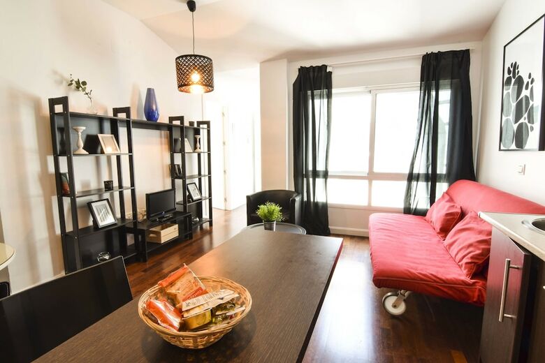 Apartamentos Letmalaga Calderon