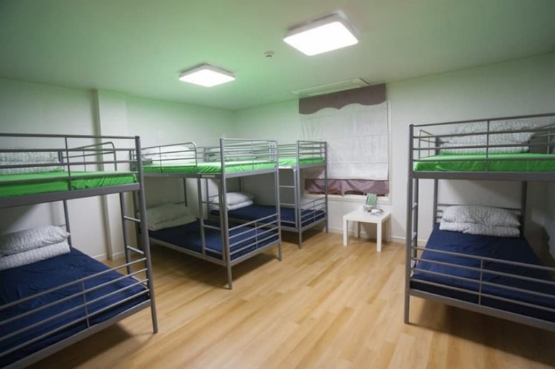 Hostal Maison Sondemul - Hostel