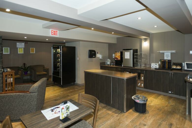 Hotel Lakeview Inns & Suites - Fort St. John