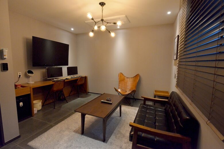 Brown Dot Hotel Masan