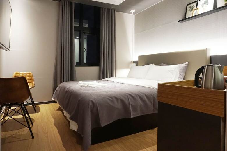 Brown Dot Hotel Masan