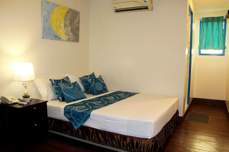 Skyblue Hotel